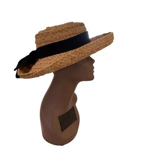 Helen Kaminski hat